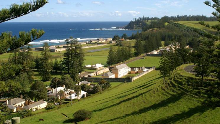 Cabinet documents 1998-99: Norfolk Island 'deep in Australia's ...